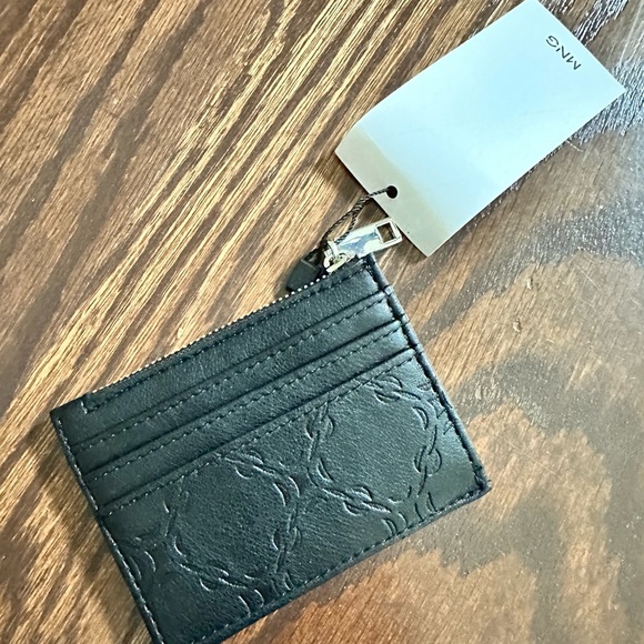 NWT - Mango Cardholder - Black - Picture 4 of 4